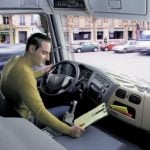 España baja la edad mínima para conducir camiones hasta los 18 años
